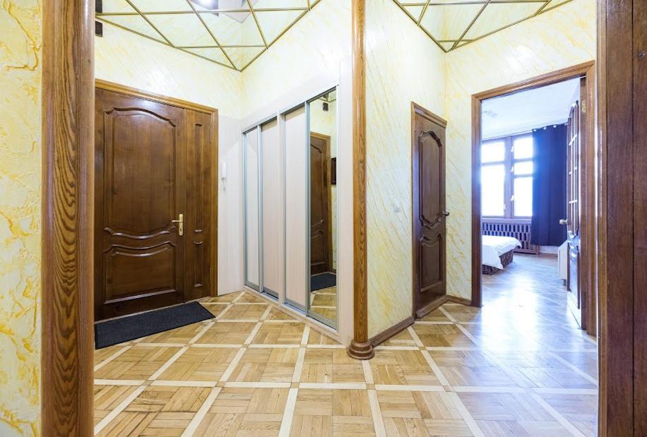 911 Apartments Antonovichа Kiew Exterior foto