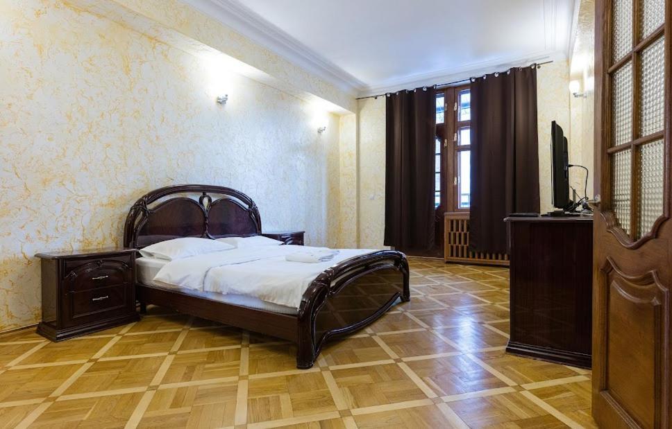 911 Apartments Antonovichа Kiew Exterior foto